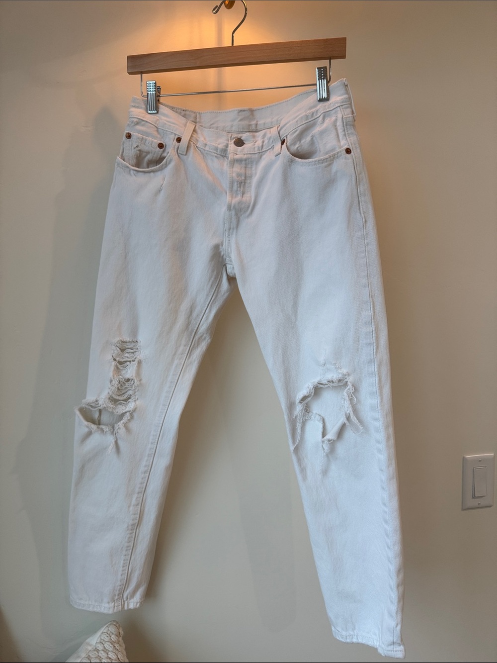 Levi's White Ripped slim Boyfriend Jeans